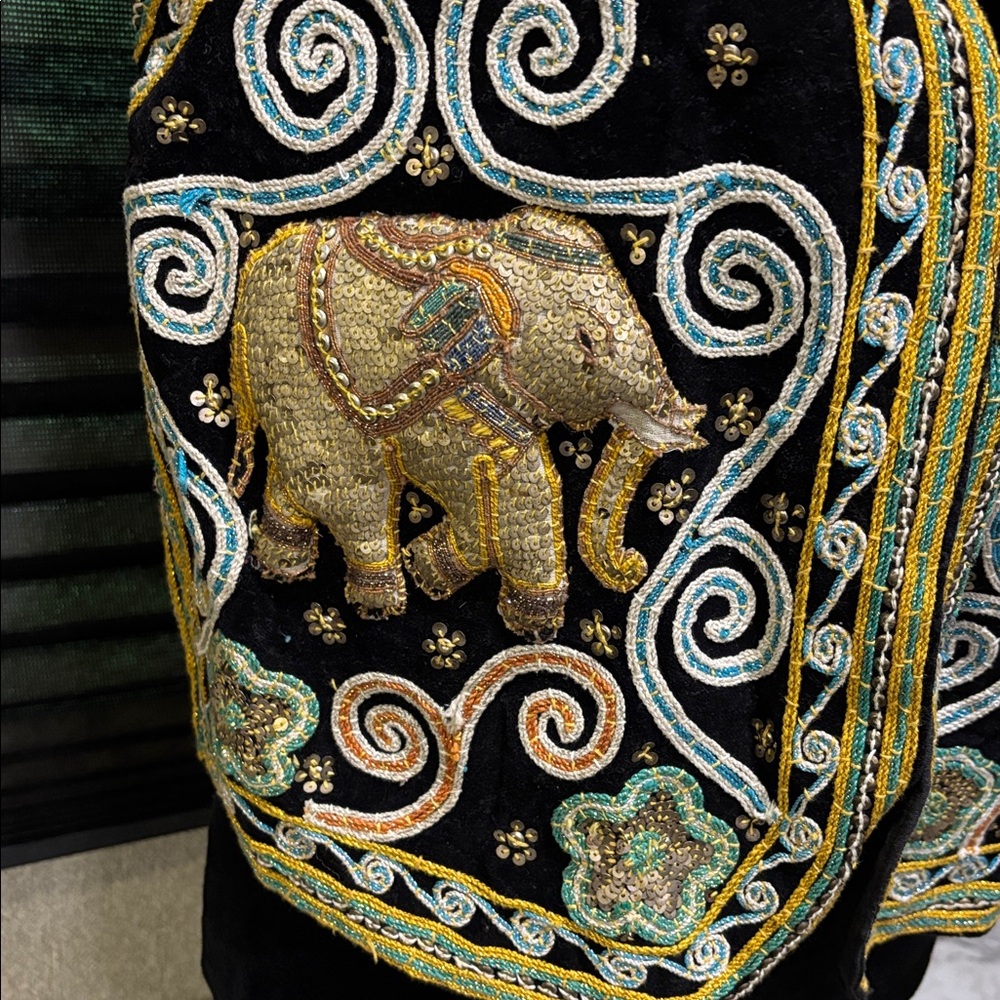 Vintage Carol Horn Workshop Sequined Puffy Elephant Beaded Accent Vest Women - Picture 2 of 12